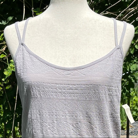 Aero Crochet Aztec Pattern Double Spaghetti Strap Criss-cross Open Back Camisole - Picture 4 of 16